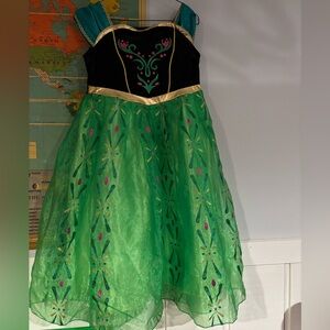 Anna inspired dress. Play dress/costume.